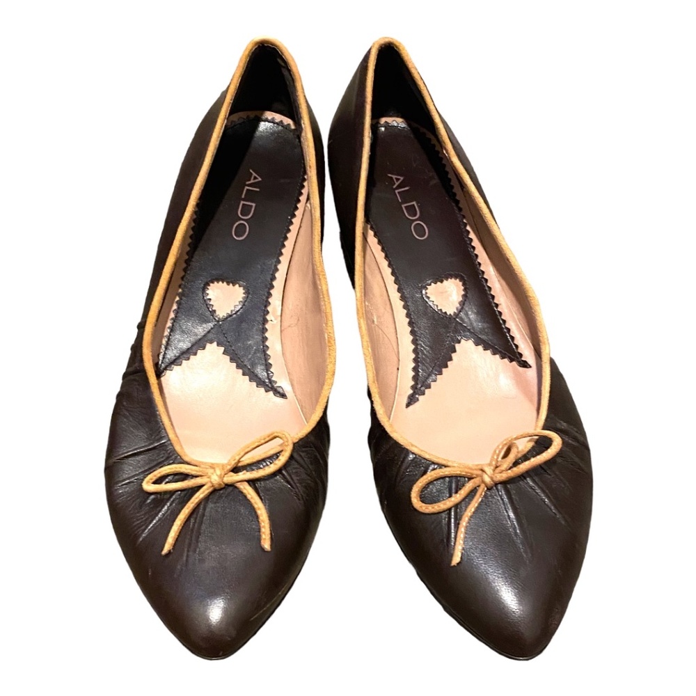 Aldo brown leather retro style kitten heel with pointed toe. Sz 38